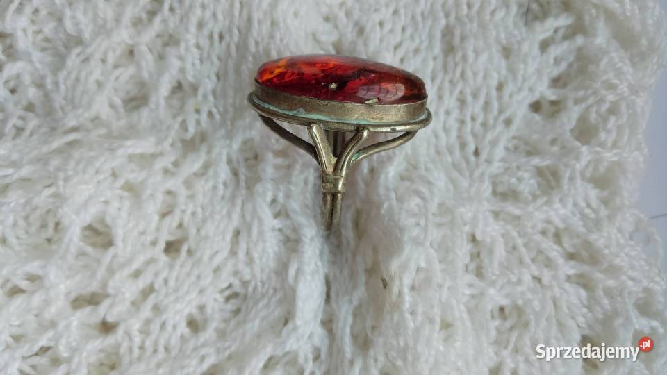 Pierścionek z bursztynem Nakło nad Notecią