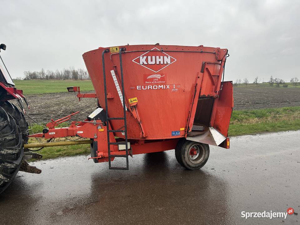 Wóz paszowy paszowóz Kuhn Kuhn