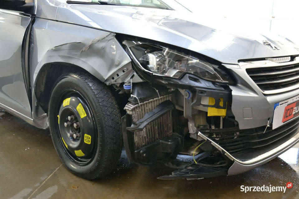 Peugeot 308 12 benzyna 110 full ledy nawigacja Kęty