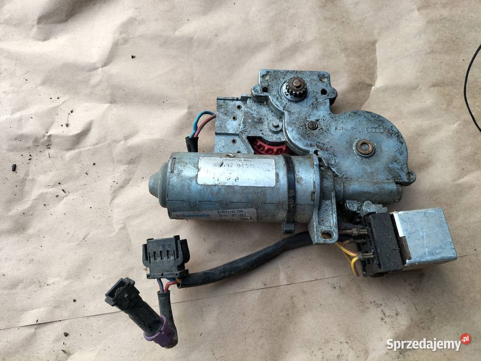 Audi 80 B4 80B4 Silniczek 893877797A PRZEKAZNIK Kamień-Kolonia sprzedam