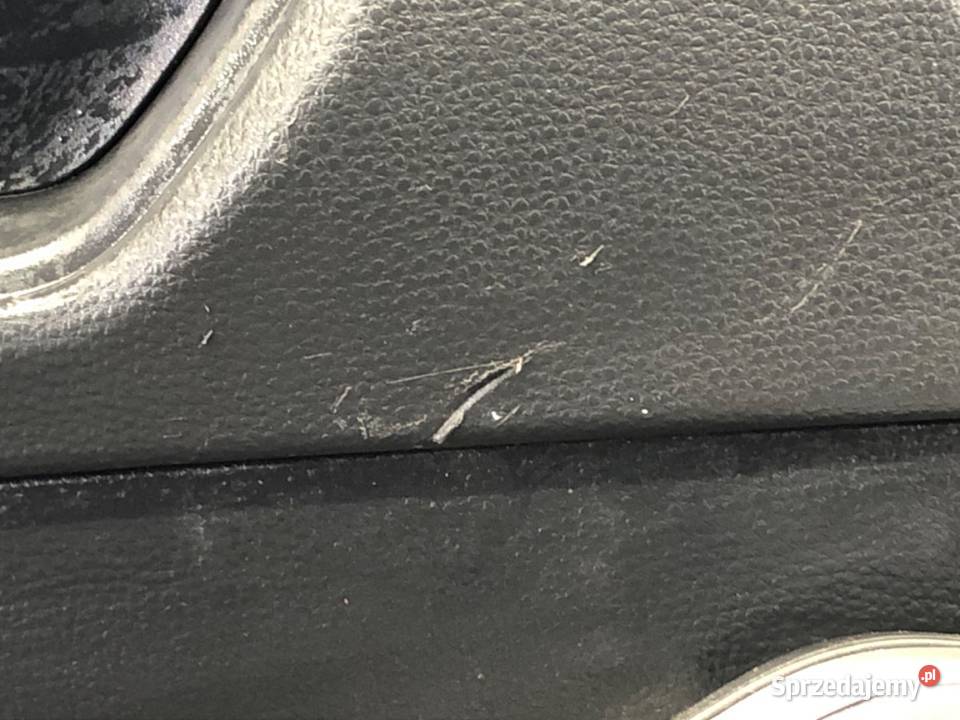 BOCZEK DRZWI LEWY PRZÓD TOYOTA COROLLA E21 sprzedam