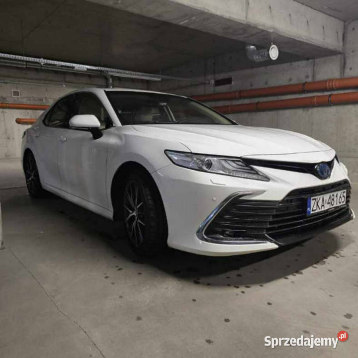 Toyota Camry Camry 25 Hybrid EXECUTIVE 33 Rok produkcji 2021 Szczecinek