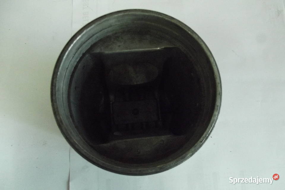 Tłok silnika T 170 lubelskie