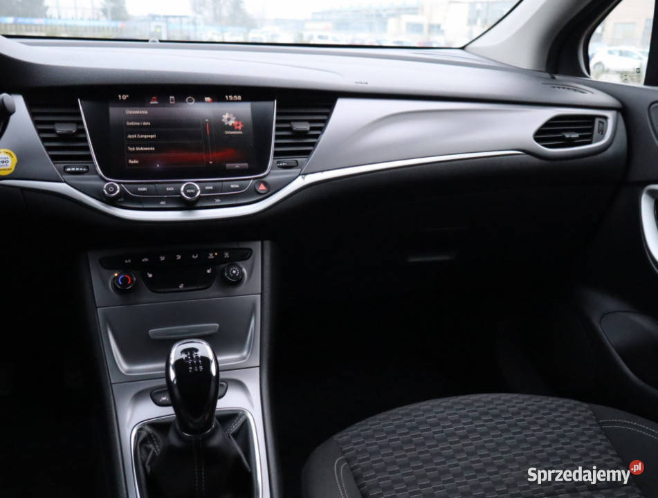 Opel Astra 16 CDTI asystent pasa ruchu Astra mazowieckie