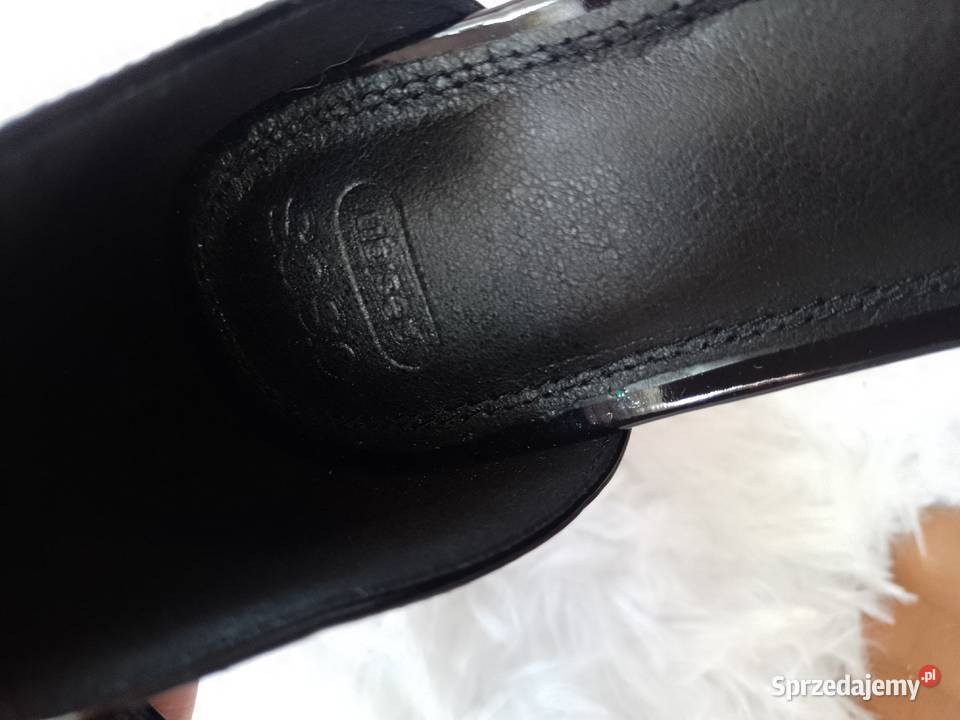 3940 ASOS Design Czarne czółenka z zapięciem z Kraków sprzedam