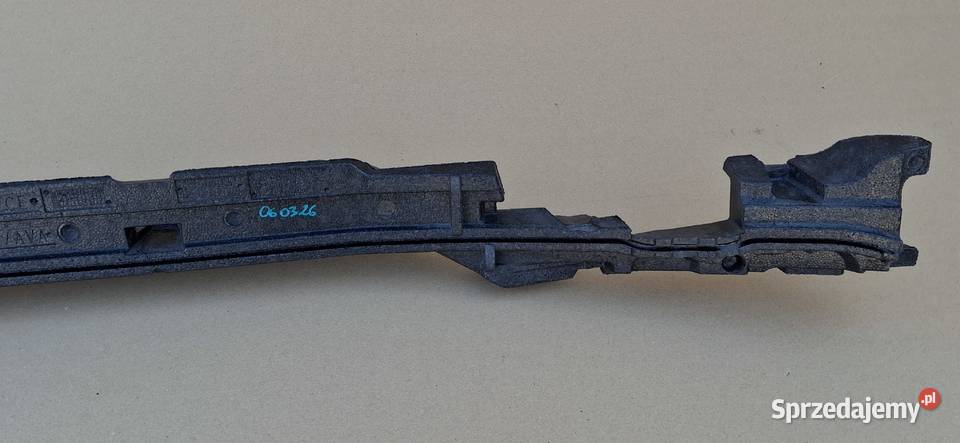 MERCEDES CKLASA W205 ABSORBER ZDERZAKA