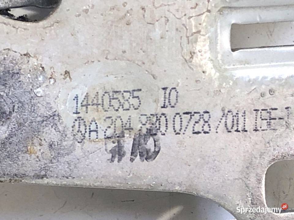 ZAWIAS MASKI PRZÓD KOMPLET MERCEDES C218 Zawiasy, bolce i prowadnice