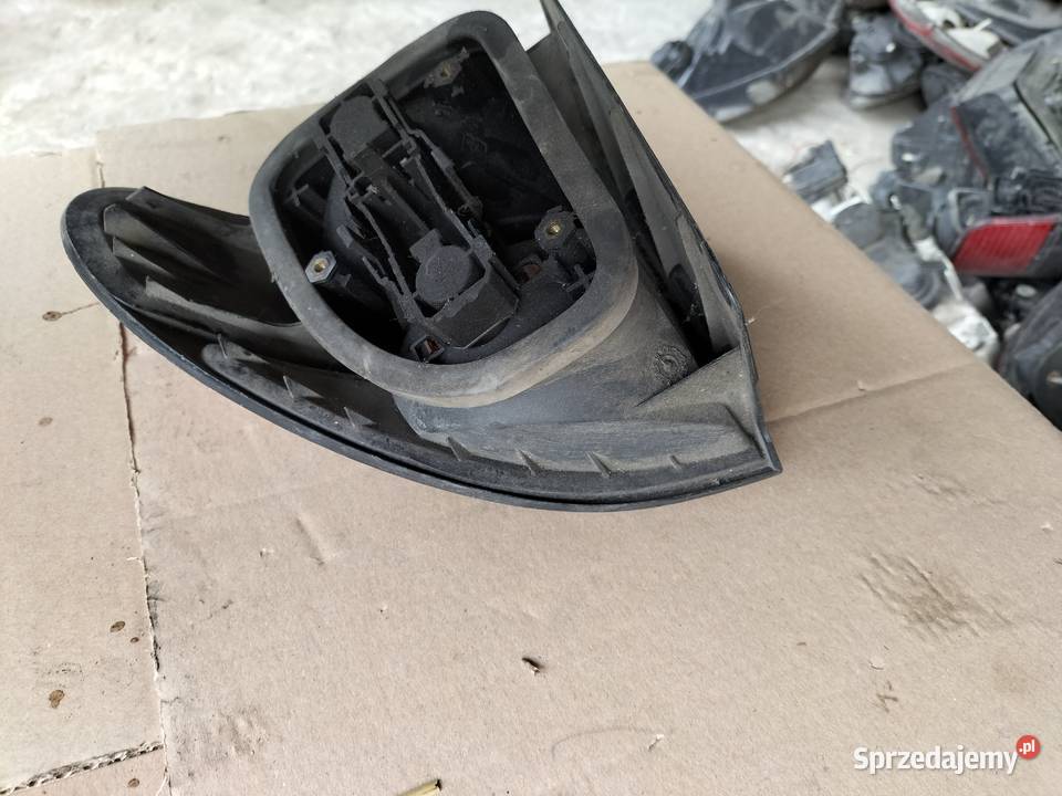 RENAULT LAGUNA I 1 LAMPA TYLNA TYŁ LEWA Kamień-Kolonia