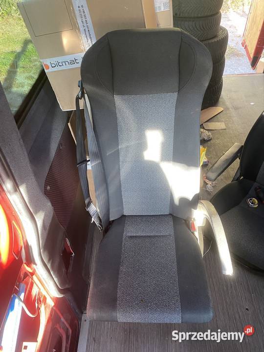Siedzenie do busa autobusu z pasami Świdnica