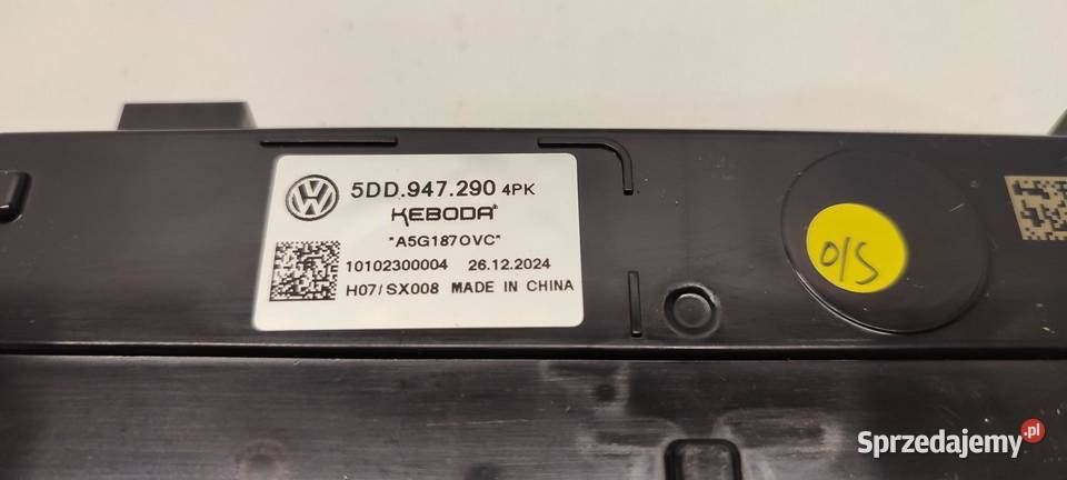 VW TAYRON LAMPKA PODSUFITKI 5DD947290 Oświetlenie kabiny dolnośląskie