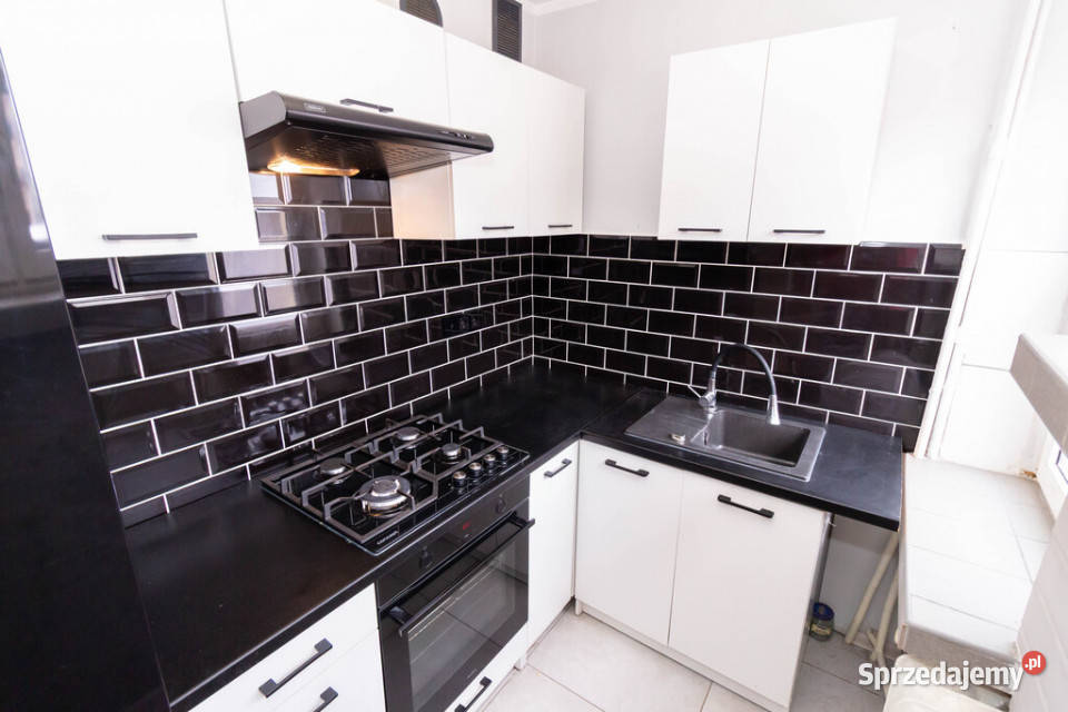 Mieszkanie 2 pokoje parter 339m2 Konopnickiej Ostrowiec Świętokrzyski sprzedam