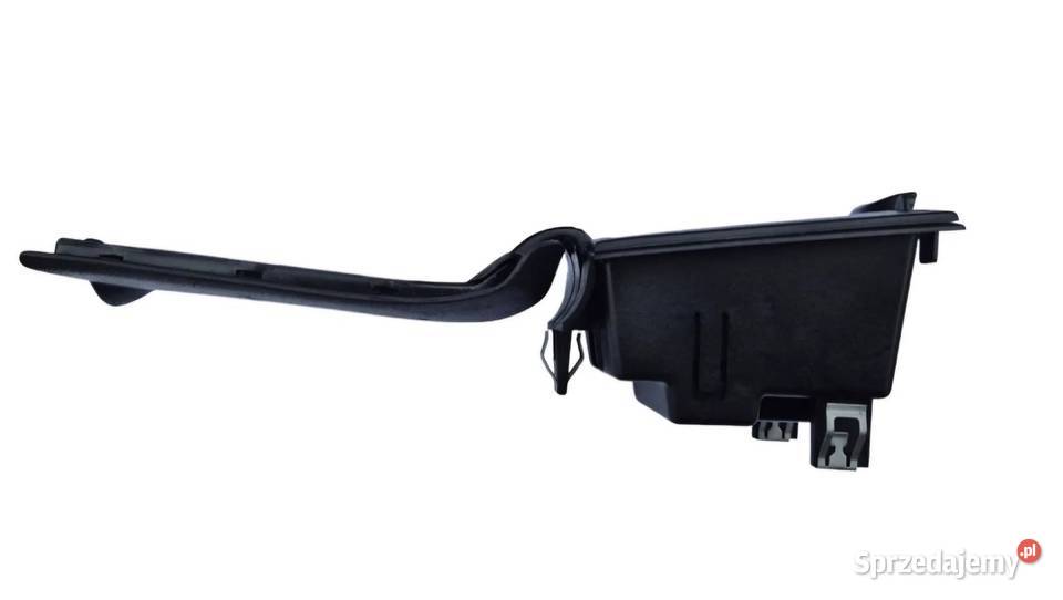 POPIELNICZKA TYŁ TYLNA TUNELU SEAT IBIZA III 3 osobowe sprzedam