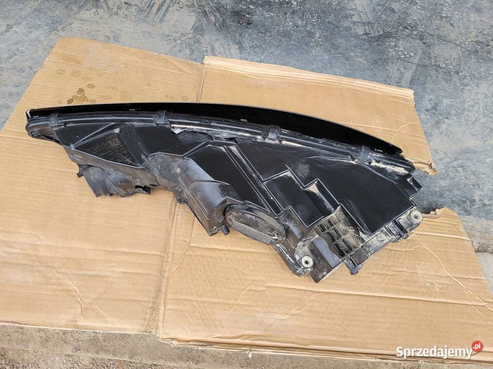 Lampa prawa audi a4 b9 oryginał 2016r osobowe świętokrzyskie