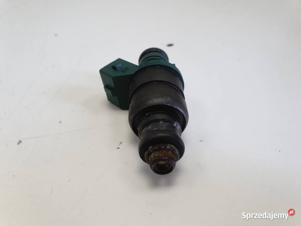 Audi A3 8L 16 8V WTRYSKIWACZ wtrysk 037906031AA Janów sprzedam