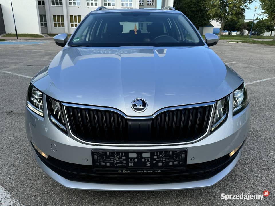 SkodaOctaviaLIFTBixenonLedNaviTempomatPodgrzszyba