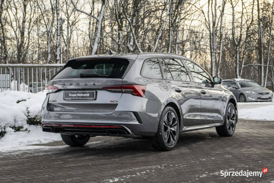 koda Octavia Combi RS 20 TSI 265 DSG Dostępna 4/5 Łódź