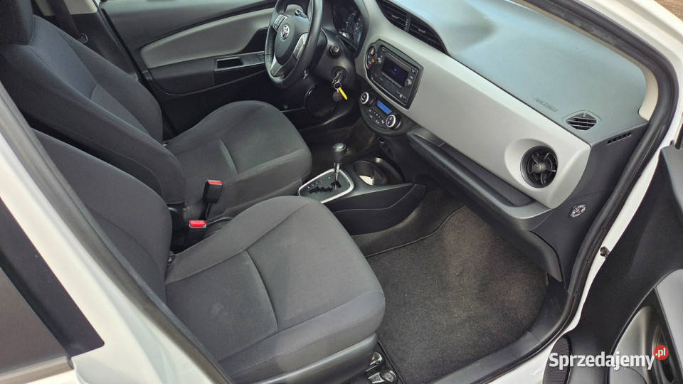 Toyota Yaris 15 HSD 100 Salon Bezwypadkowy mazowieckie Otwock Mały