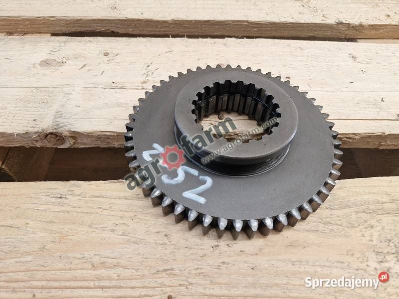 Koło zębate Holland T4020 TN55 TN75A TN80F Byków sprzedam