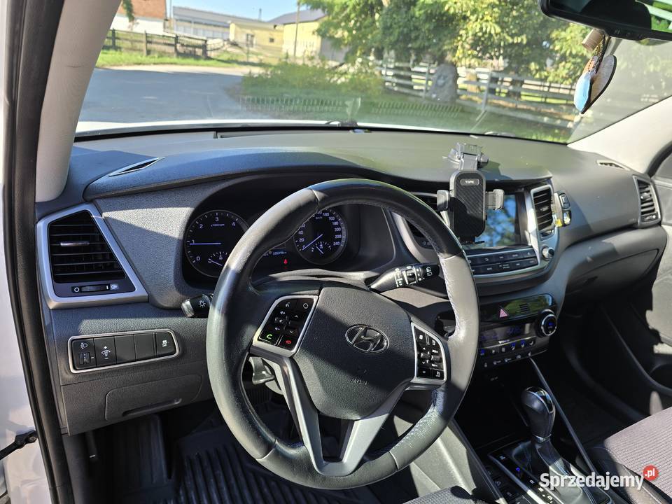 Hyundai Tucson nieuszkodzony Jędrzejów