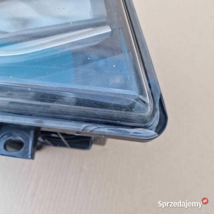 SCANIA R S REFLEKTOR PRAWY LED LAMPA 2655849 Trzciel