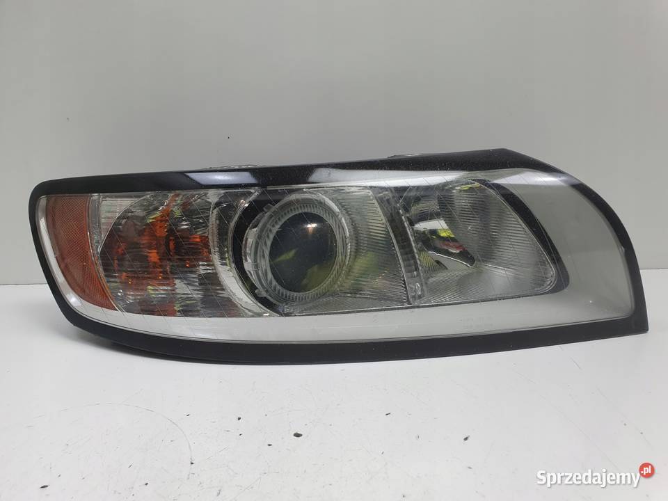 Volvo S40 II V50 LIFT PRZEDNIA LAMPA PRAWA prawy Janów