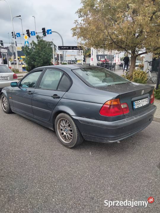 Syndyk sprzeda samochód marki BMW Tarnobrzeg
