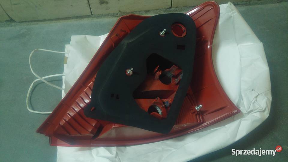 Oryginalna lampa Toyota Yaris II LUNA 2008 tył osobowe Warszawa