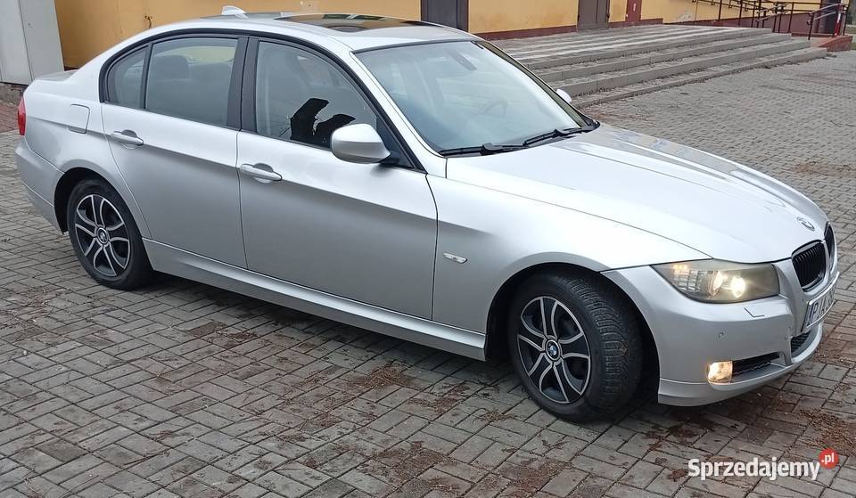 BMW E90 320i benzyna szyberdach Jarocin