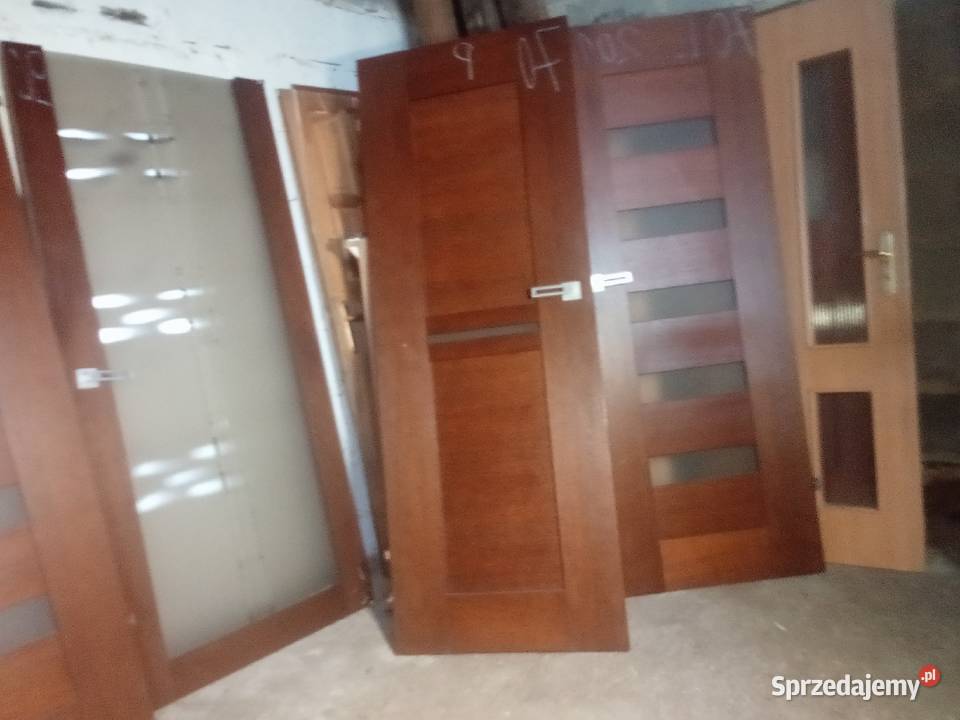 Drzwi wewnętrzne brązowe z ościeżnicą regulowane Czernikowo