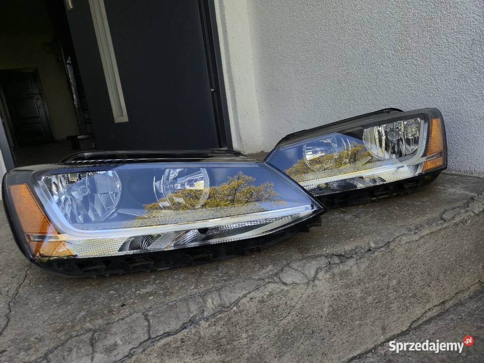 Lampa Vw Jetta 20102018r Rok produkcji 2015 Krobusz