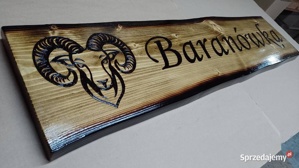 Szyld drewniany ręcznie wykonany na zamówienie z Roczyny