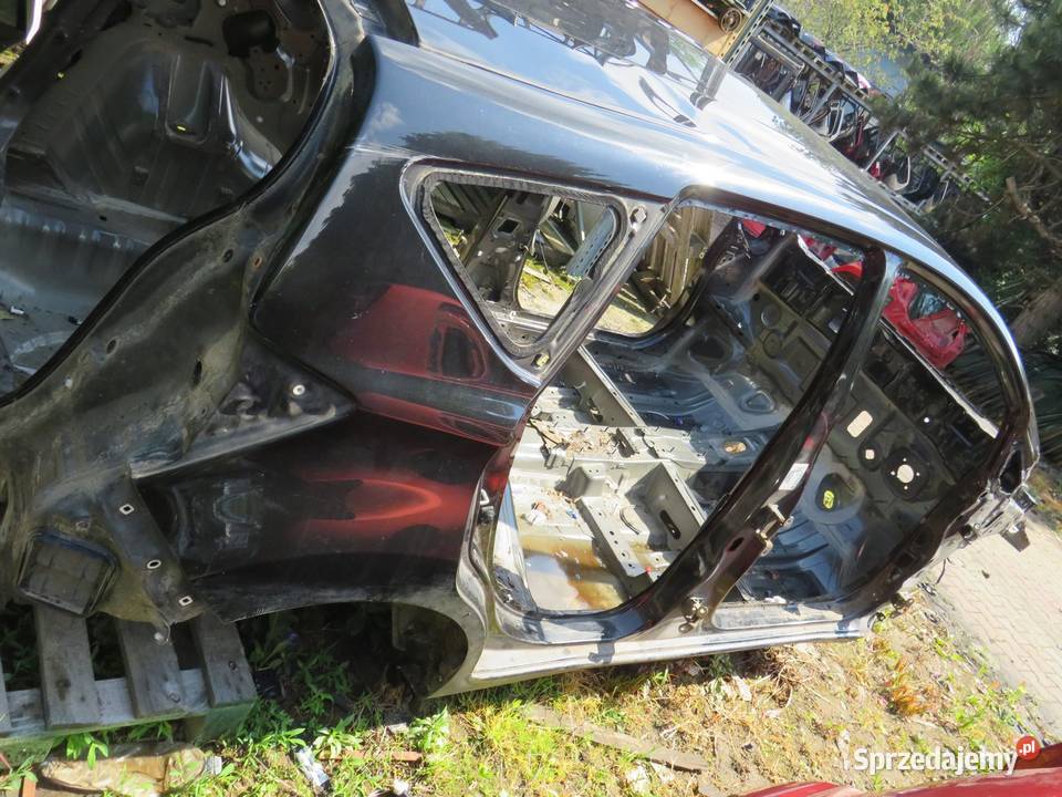 ĆWIARTKA BŁOTNIK PRAWY TYŁ NOTE E12