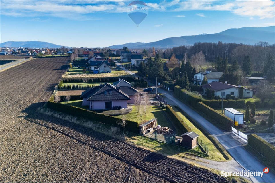 Komfortowy dom z praktyczną przestrzenią Bielsko-Biała