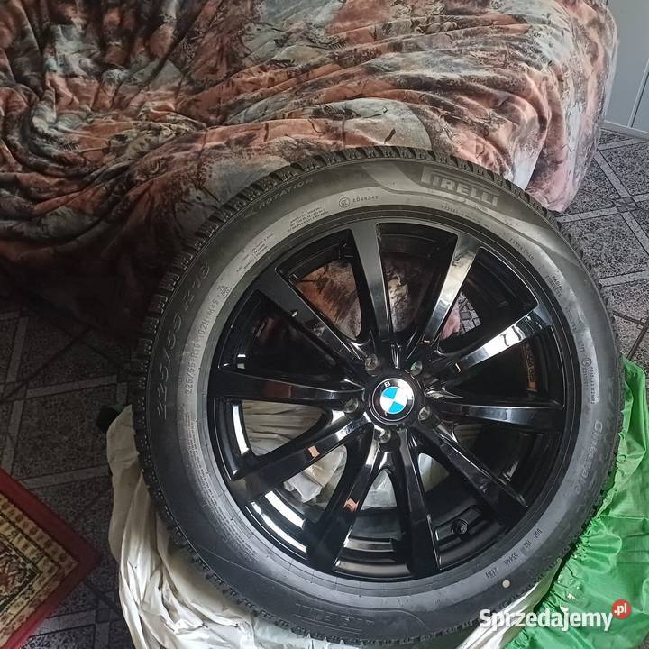 Kola BMW X1U11z oponami zimowymi pirelli Ciechocinek