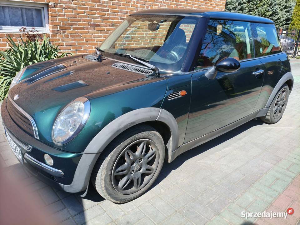 Mini Cooper ONE 16 Rok produkcji 2002 Dębowiec Mały
