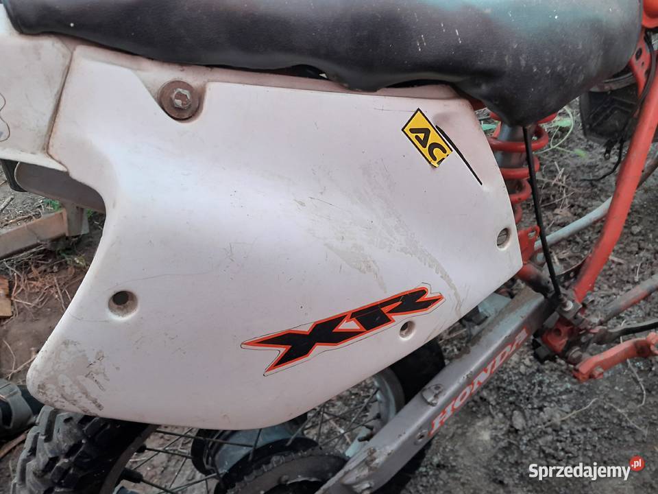 Honda xr boczek lewy prawy wielkopolskie Czajków sprzedam