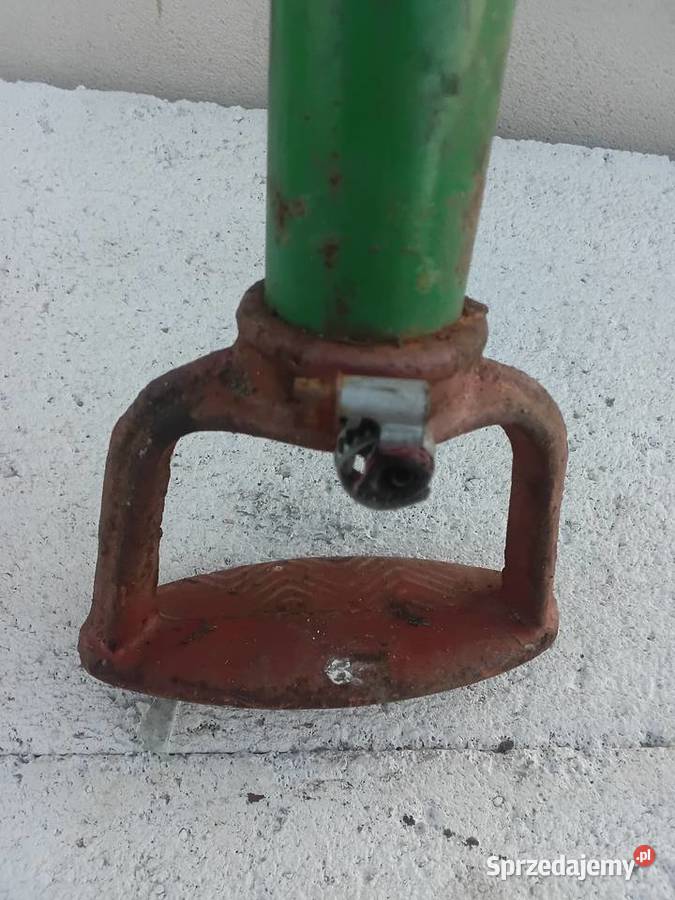 Pompka zabytkowy samochód Milejewo