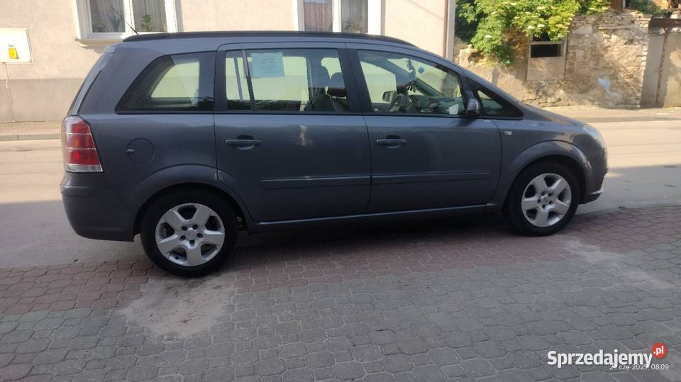 Opel Zafira 16 benzyna ZADBANA Kielce sprzedam
