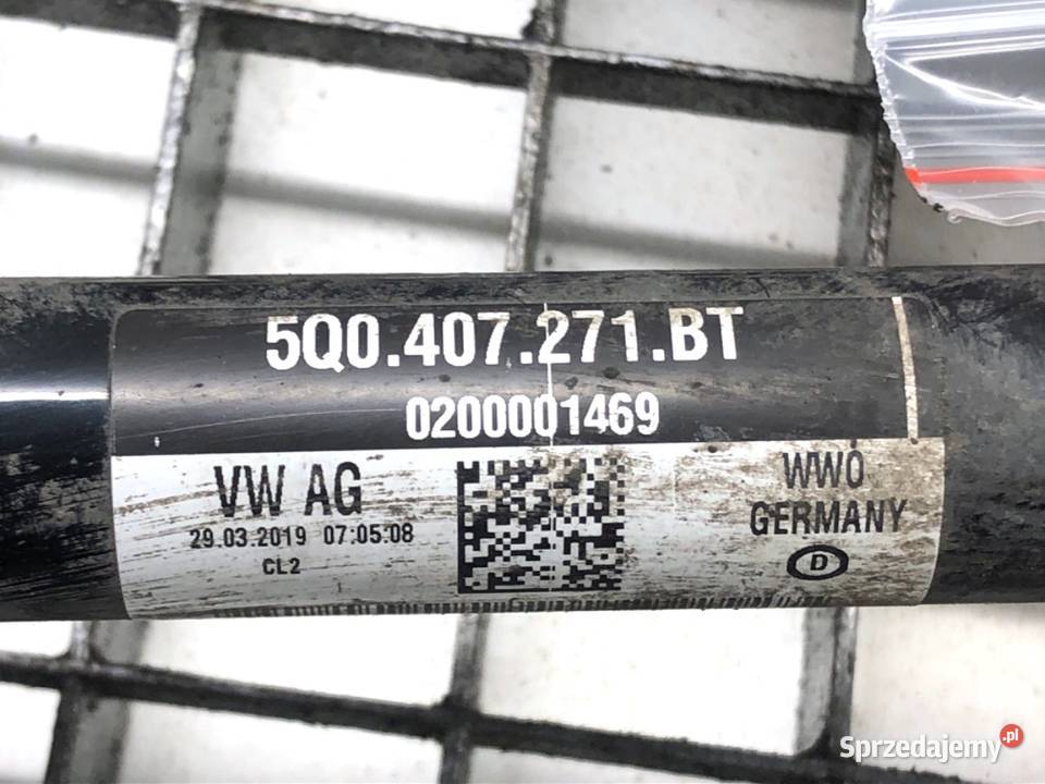 PÓŁOŚ LEWY PRZÓD VW TROC 5Q0407271BT 15 150