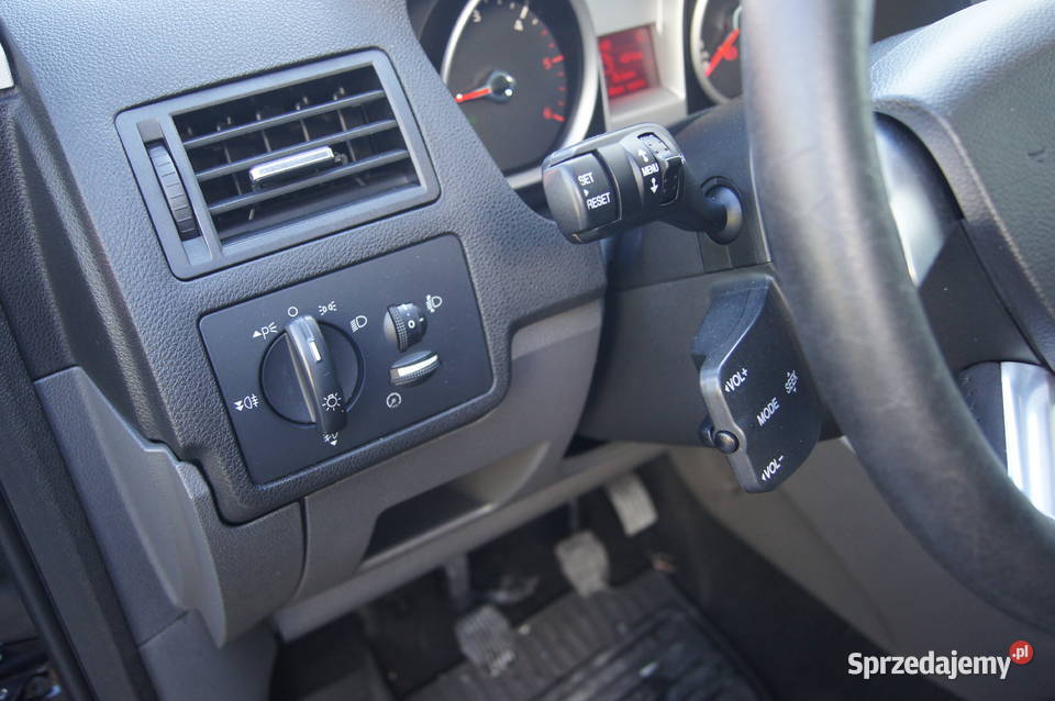 Ładny bez rdzy uszanowany TITANIUM Warszawa