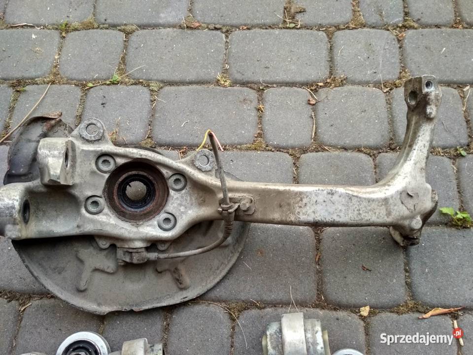 Zwrotnica piasta Audi A4 B6 wachacze polosie Chełm