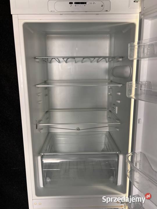 Lodówka IKEA 187 No Frost wytrzymała Transport Warszawa