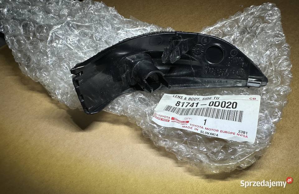 Toyota Yaris KIERUNKOWSKAZ LUSTERKA LEWY OE podlaskie Białystok