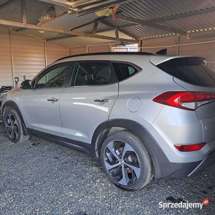 Hyundai Tucson III 16 Turbo benzyna 4x4 AWD bluetooth Babice sprzedam
