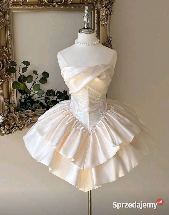 Sukienka wieczorowa kremowa Olesno sprzedam