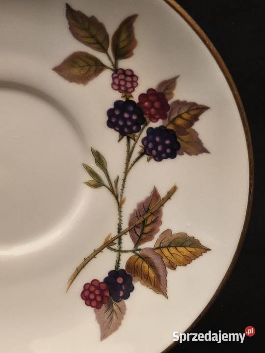 Bulionówka angielska Royal Worcester Evesham Chełm
