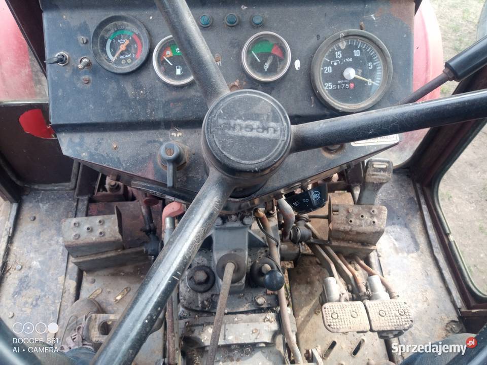 Massey Ferguson 255
