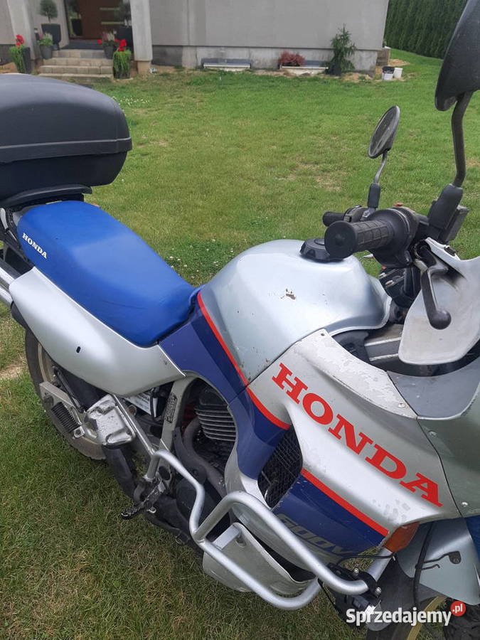 Honda transalp 600 Charlęż