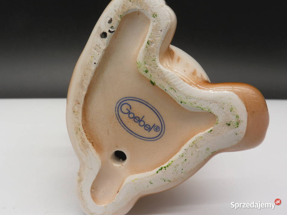 Figurka królika Goebel Rabbit śpiewak z nutami Raszków