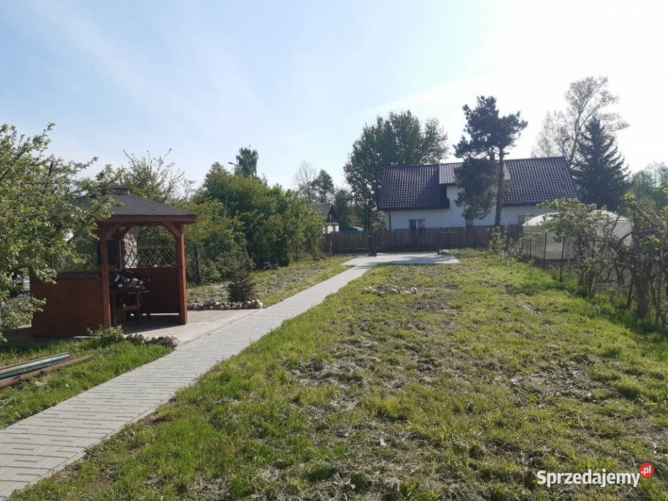 Dom wolnostojący dojazd do działki z dwóch stron beton komórkowy Lublin